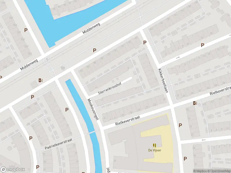 Ambulance met grote spoed naar de Sterrenkrooshof in 's-Gravenhage