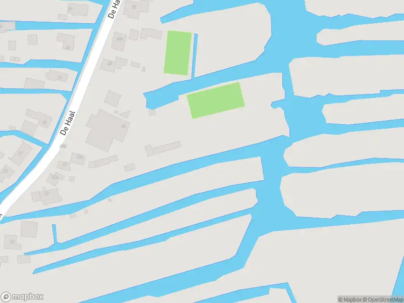 Brandweer met gepaste spoed naar de De Haal in Oostzaan vanwege een buitenbrand