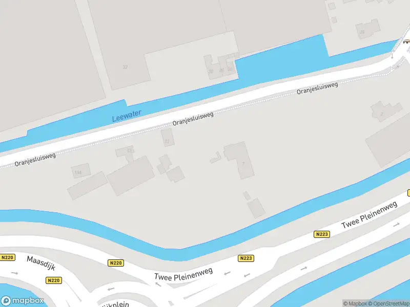 Politie met grote spoed naar de Oranjesluisweg in Maasdijk vanwege ongeval met letsel