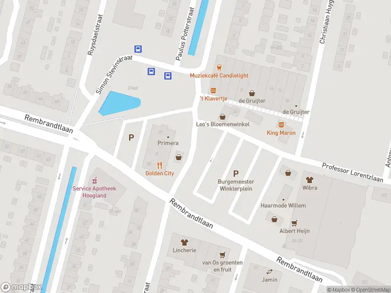 Ambulance met grote spoed naar de Burgemeester Winklerplein in Sliedrecht