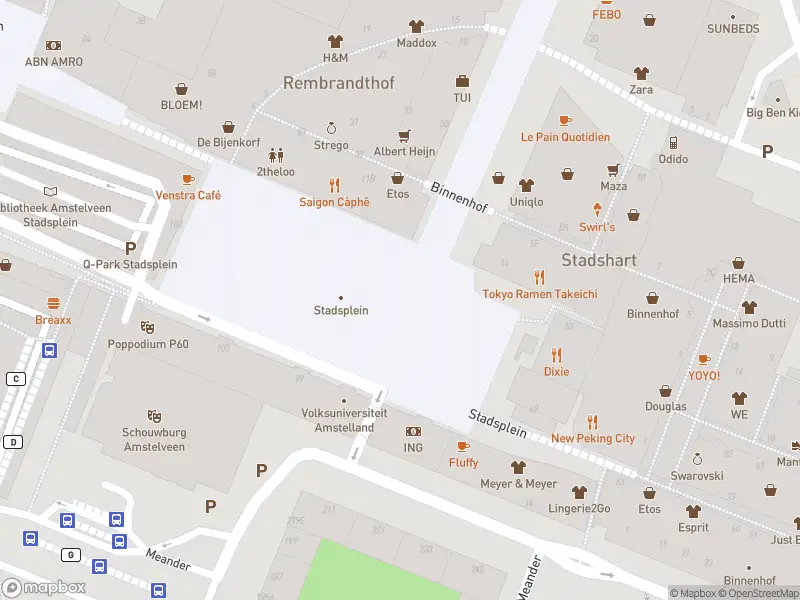 Ambulance met grote spoed naar de Stadsplein in Amstelveen