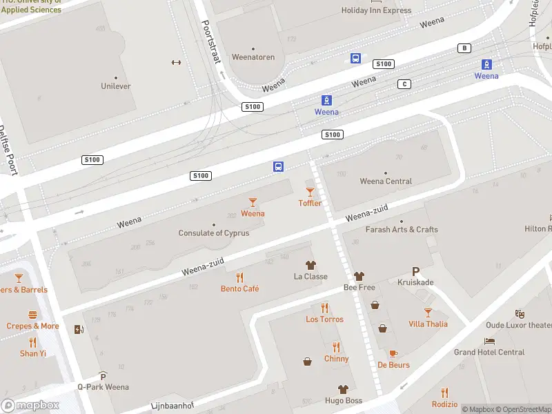 Ambulance met gepaste spoed naar de Weena-zuid in Rotterdam