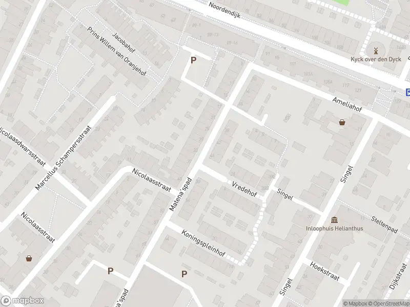 Ambulance met grote spoed naar de Matena'spad in Dordrecht