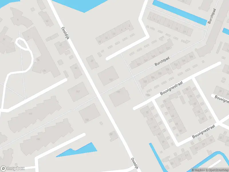 Ambulance met grote spoed naar de Burchtpad in Hellevoetsluis