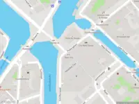 Brandweer met gepaste spoed naar de Pottersplein in Gouda vanwege wateroverlast