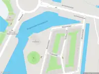 Ambulance met grote spoed naar de Mezquitalaan in Amsterdam