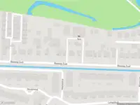 Ambulance met gepaste spoed naar de Reeweg Zuid in Dordrecht