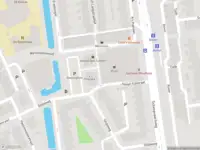 Ambulance met gepaste spoed naar de Geuzenplein in Schiedam