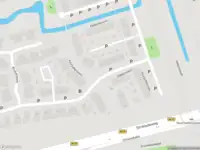 Ambulance met grote spoed naar de Vuurjufferzoom in Pijnacker