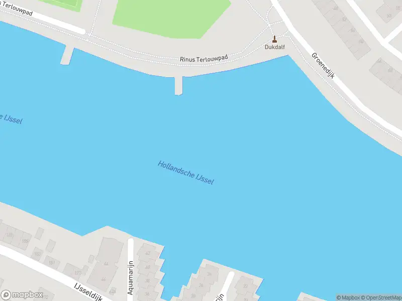 Ambulance met gepaste spoed naar de IJsseldijk in Krimpen aan den IJssel