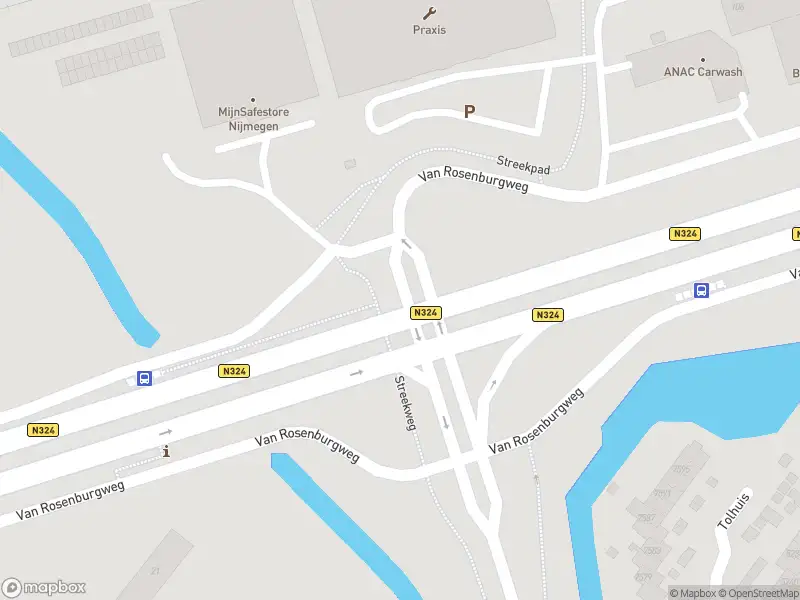 Ambulance en brandweer met grote spoed naar de Van Rosenburgweg in Nijmegen