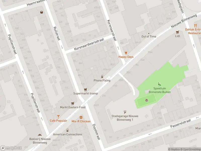 Ambulance met gepaste spoed naar de Nieuwe Binnenweg in Rotterdam