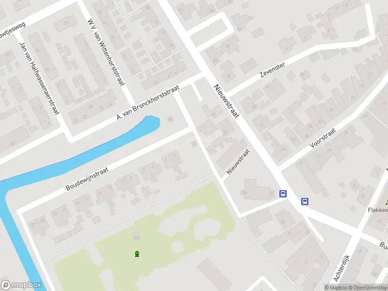 Ambulance met gepaste spoed naar de Boudewijnstraat in Stad aan 't Haringvliet