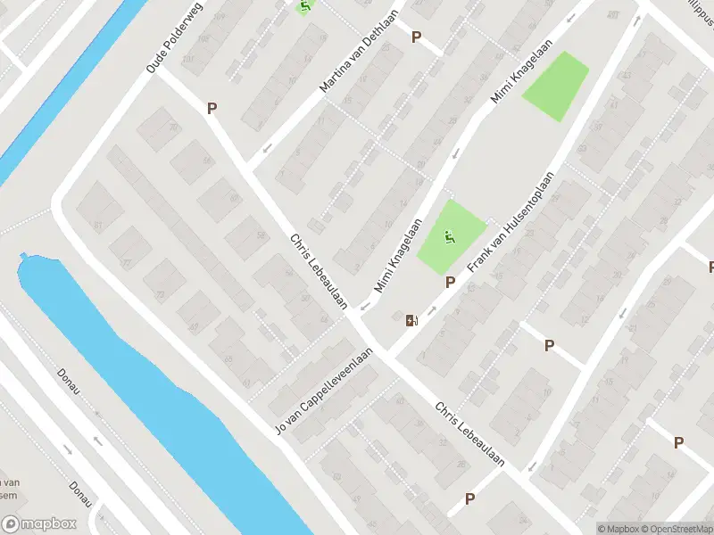 Ambulance met grote spoed naar de Mimi Knagelaan in 's-Gravenhage