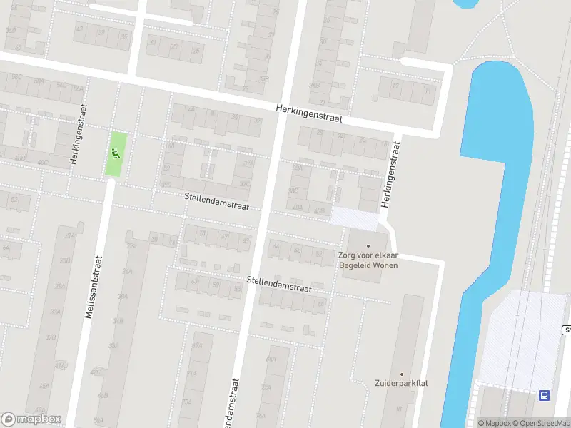 Ambulance met grote spoed naar de Stellendamstraat in Rotterdam