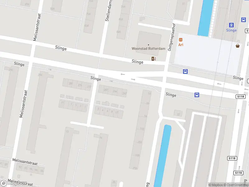 Ambulance met grote spoed naar de Slinge in Rotterdam