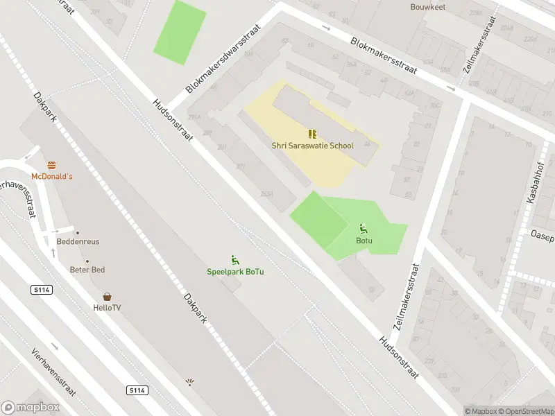 Ambulance met gepaste spoed naar de Hudsonstraat in Rotterdam