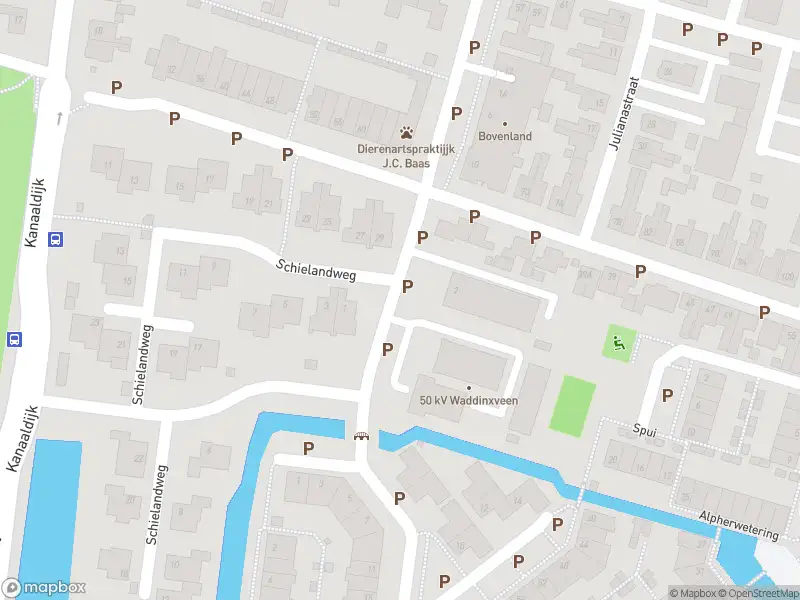 Ambulance met grote spoed naar de Schielandweg in Waddinxveen