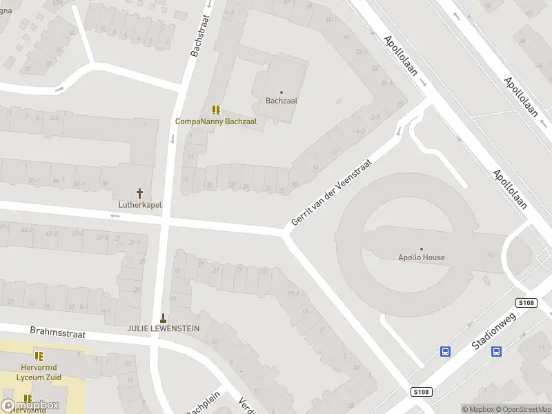 Ambulance met grote spoed naar de Mozartkade in Amsterdam