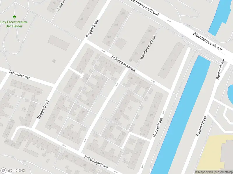 Ambulance met grote spoed naar de Beilerstroomweg in Den Helder