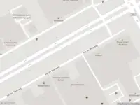 Ambulance met gepaste spoed naar de Van der Madeweg in Amsterdam-Duivendrecht