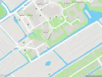 Ambulance met grote spoed naar de Valkenlaan in Schoorl