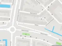 Ambulance met grote spoed naar de Dijklaan in Vlaardingen