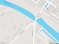 Brandweer met grote spoed naar de Bagijnendijkje in Elburg vanwege voertuigbrand