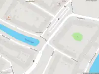 Brandweer met gepaste spoed naar de Isaäc Hubertstraat in Rotterdam