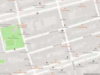 Ambulance met grote spoed naar de Lindenstraat in Amsterdam