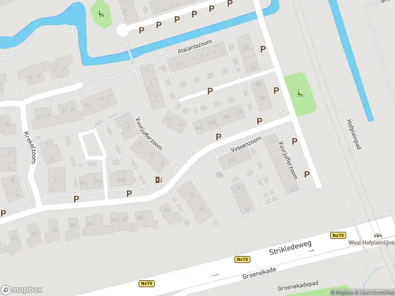 Ambulance met grote spoed naar de Vuurjufferzoom in Pijnacker