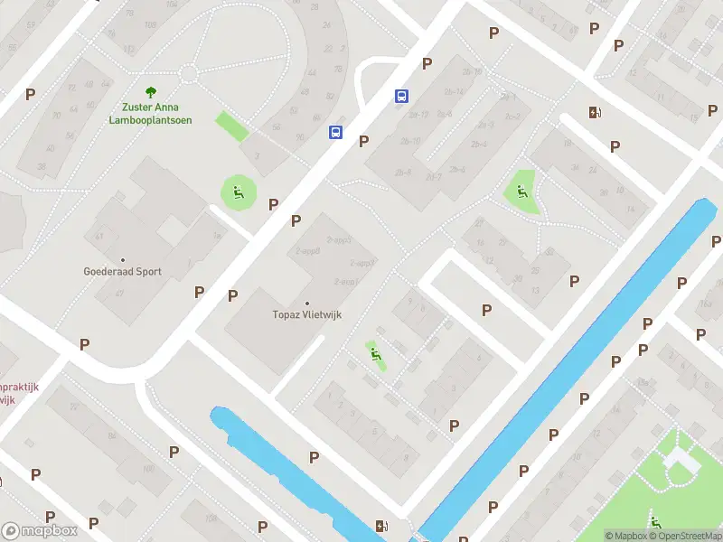 Ambulance met gepaste spoed naar de Nieuw Voordorpstraat in Voorschoten