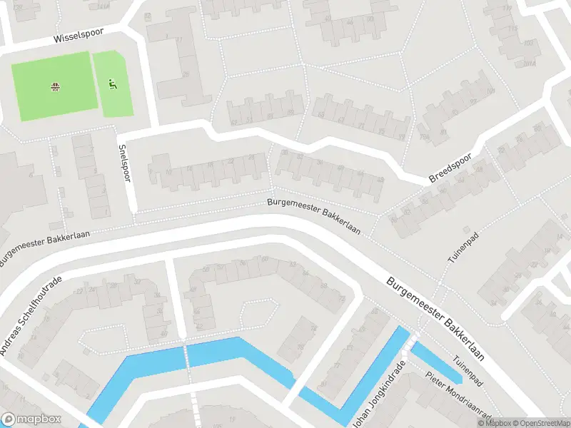 Ambulance met gepaste spoed naar de Dubbelspoor in Capelle aan den IJssel