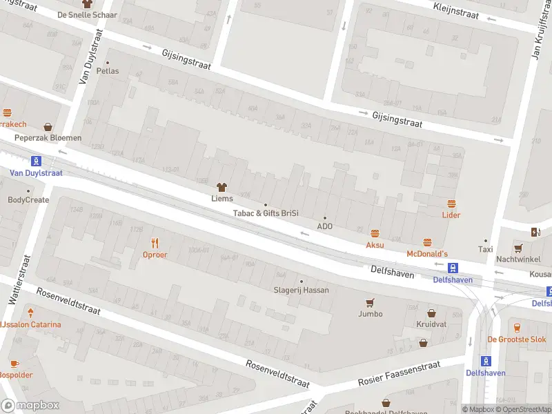 Ambulance met gepaste spoed naar de Schiedamseweg in Rotterdam