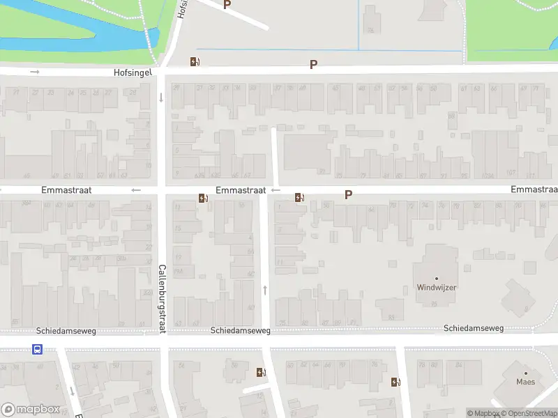 Ambulance met gepaste spoed naar de Arnold Hoogvlietstraat in Vlaardingen