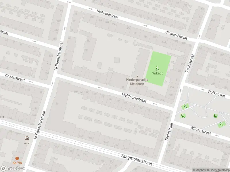 Ambulance met gepaste spoed naar de Meidoornstraat in Rotterdam