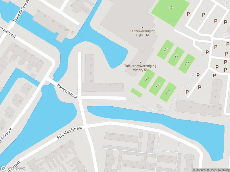 Ambulance met grote spoed naar de Pampusstraat in Volendam