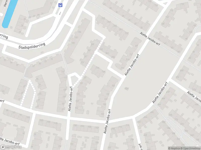 Ambulance met gepaste spoed naar de Aletta Jacobs-erf in Dordrecht