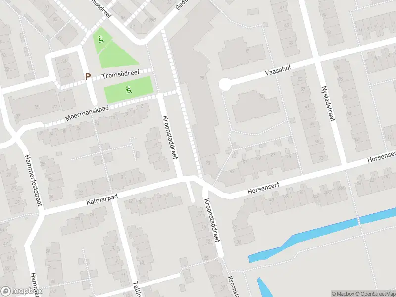 Ambulance met grote spoed naar de Kroonstaddreef in Rotterdam