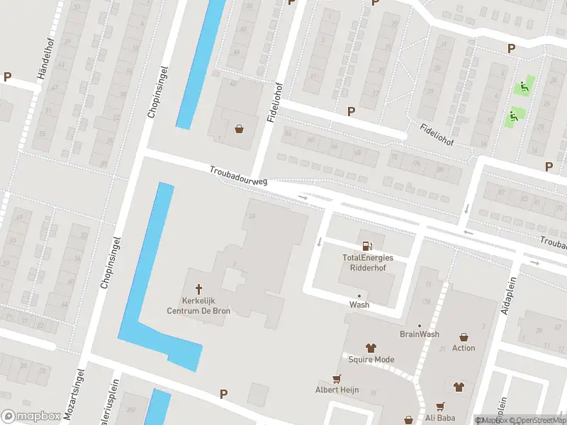 Ambulance met grote spoed naar de Troubadourweg in Alphen aan den Rijn