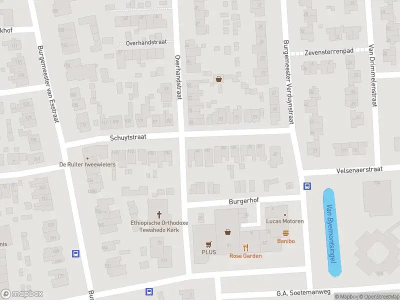 Ambulance met grote spoed naar de Schuytstraat in Pernis Rotterdam