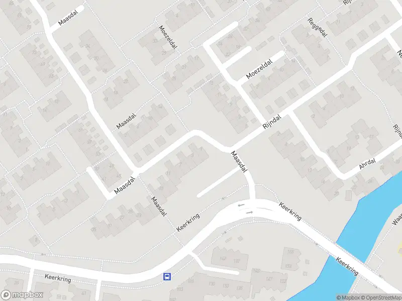 Ambulance met gepaste spoed naar de Maasdal in Capelle aan den IJssel