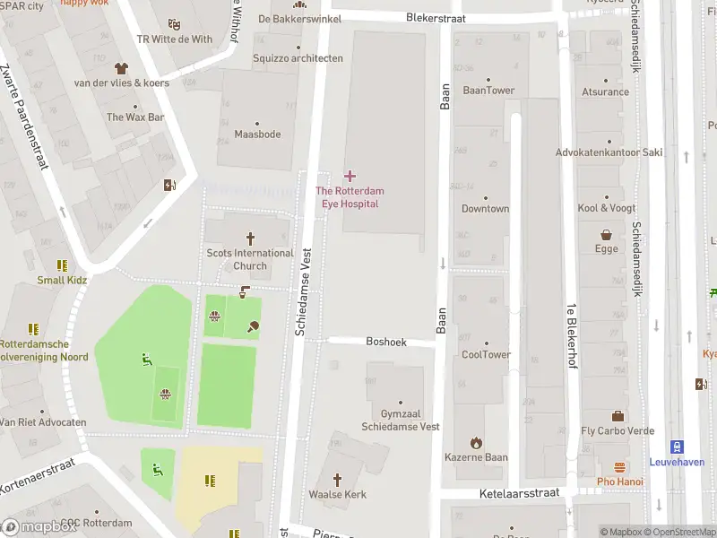 Ambulance met gepaste spoed naar de Schiedamse Vest in Rotterdam