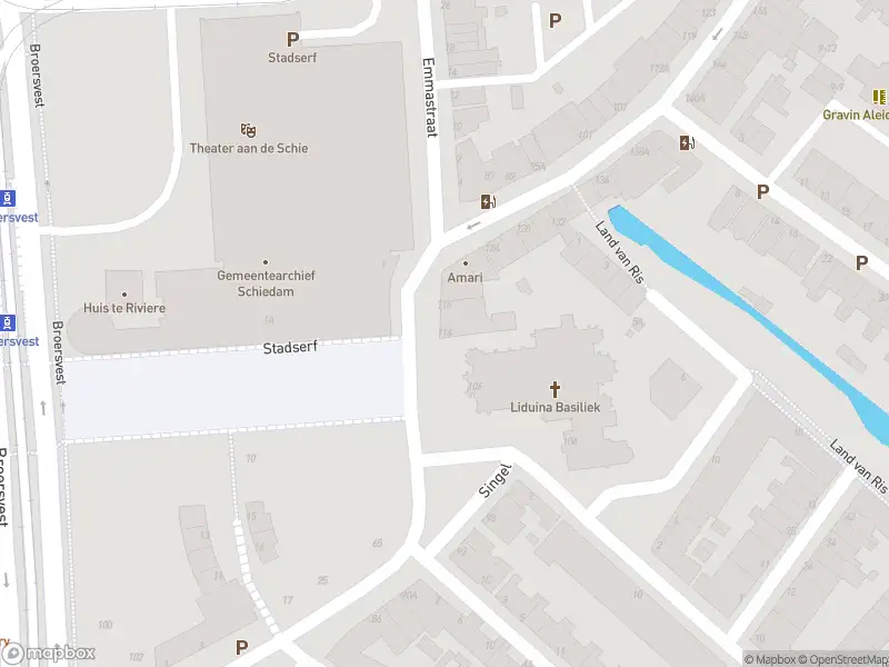 Ambulance met grote spoed naar de Singel in Schiedam