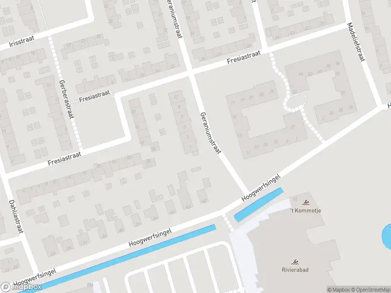 Ambulance naar de Geraniumstraat in Spijkenisse