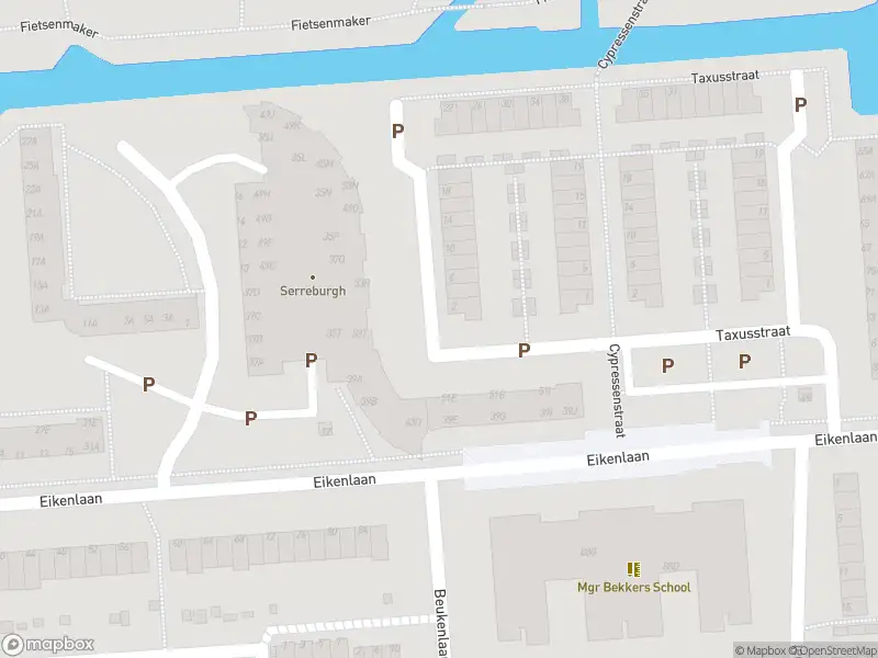 Ambulance met gepaste spoed naar de Eikenlaan in Spijkenisse