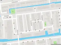 Ambulance met grote spoed naar de Strigastraat in Naaldwijk