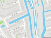 Brandweer met grote spoed naar de Mary Zeldenruststraat in Schiedam