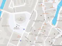 Ambulance met gepaste spoed naar de Noordeinde in Spijkenisse