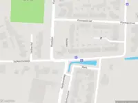 Ambulance met grote spoed naar de Spijkse Kweldijk in Spijk